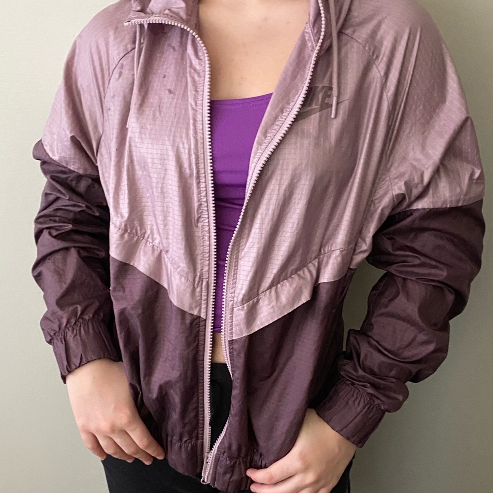 nike windbreaker